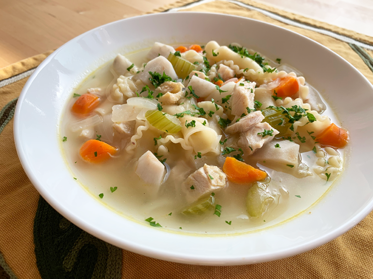太鼓腹チキンヌードルスープのレシピ